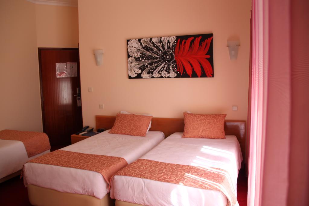 Hotel Quasar Pedroucos  Exterior photo